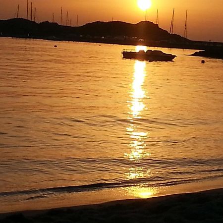 이솔라 로사 Fronte Mare Attico Indipendente Ed Esclusivo Con Terrazza Panoramica 아파트 외부 사진