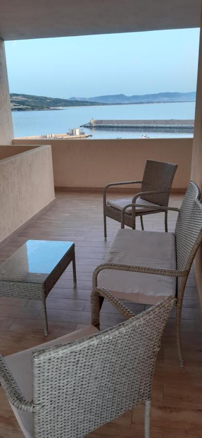 이솔라 로사 Fronte Mare Attico Indipendente Ed Esclusivo Con Terrazza Panoramica 아파트 외부 사진